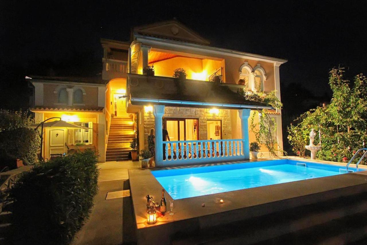 Family Friendly Apartments With A Swimming Pool Lovran, Opatija - 14178 Екстер'єр фото
