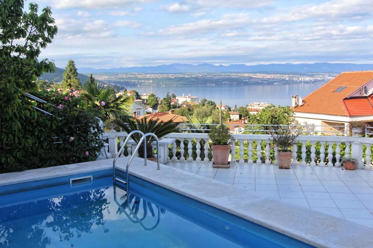 Family Friendly Apartments With A Swimming Pool Lovran, Opatija - 14178 Екстер'єр фото