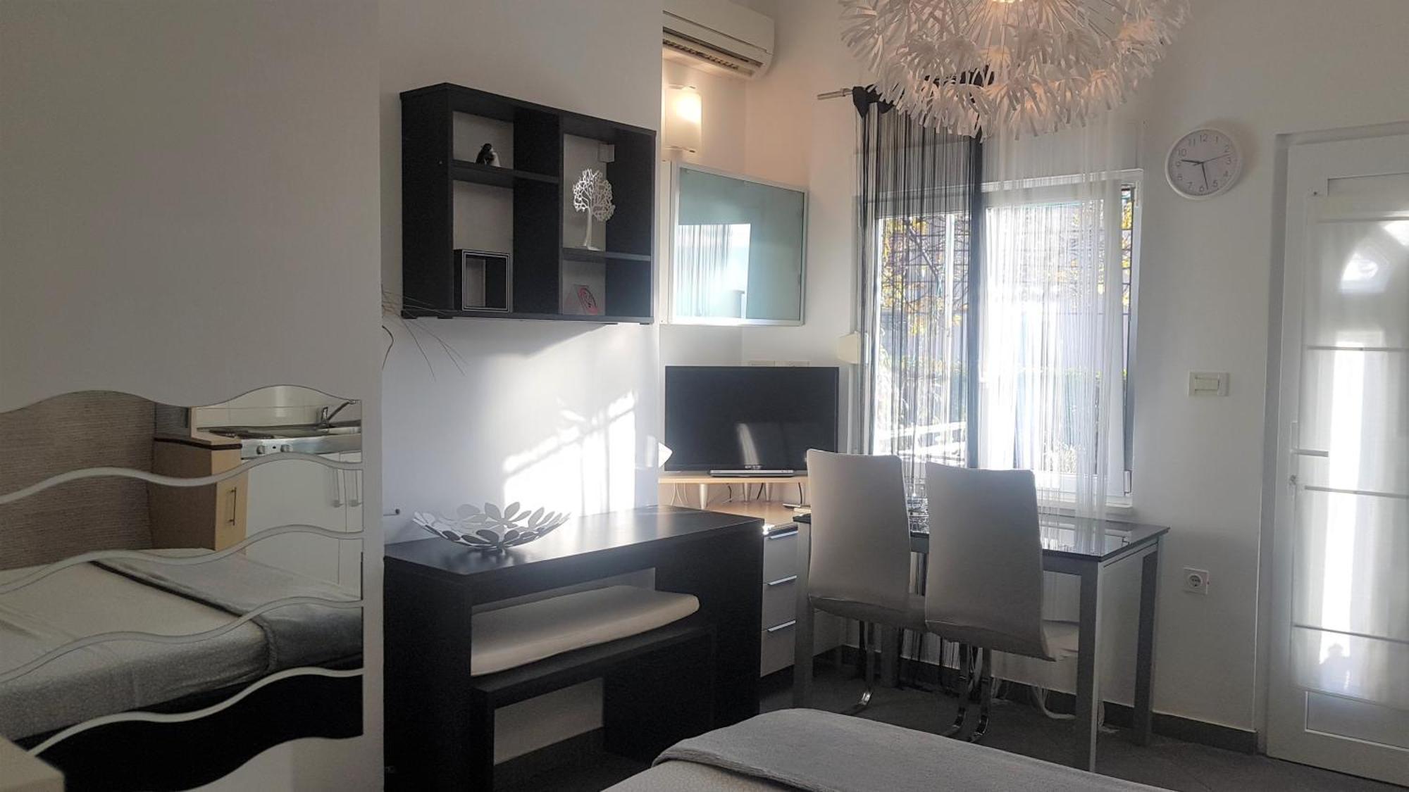 Family Friendly Apartments With A Swimming Pool Lovran, Opatija - 14178 Екстер'єр фото