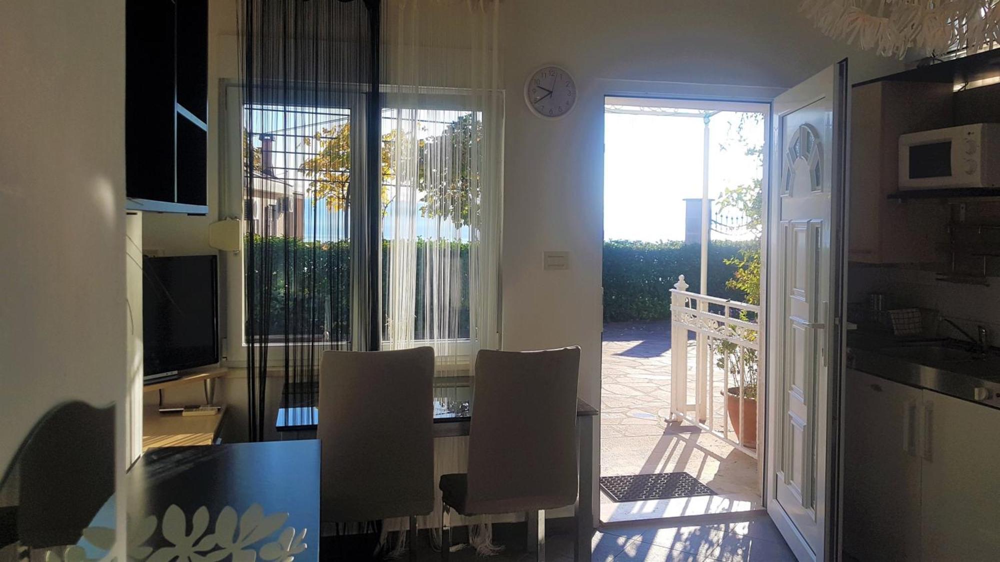 Family Friendly Apartments With A Swimming Pool Lovran, Opatija - 14178 Номер фото