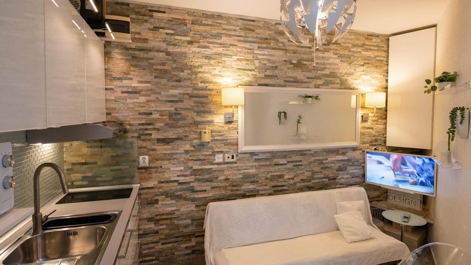 Family Friendly Apartments With A Swimming Pool Lovran, Opatija - 14178 Номер фото